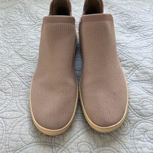 Tan Slip-On Knit Sneakers